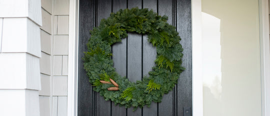 How to Hang a Wreath Two Ways
